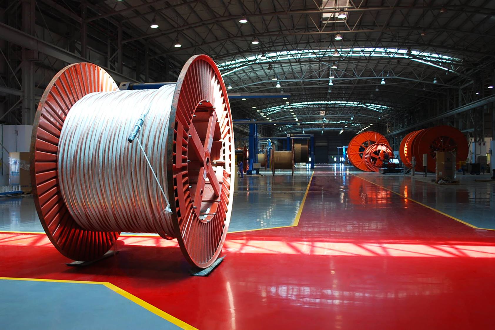 Industribelegg i herdeplast med oppmerking — epoxy- og SL-gulv i industrihall